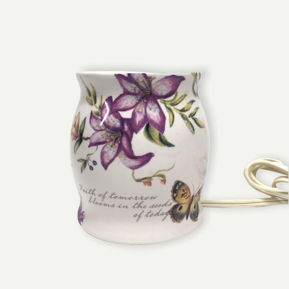 Yankee Candle White Floral Room Fragrancer Cylindrical Electric Candle Warmer